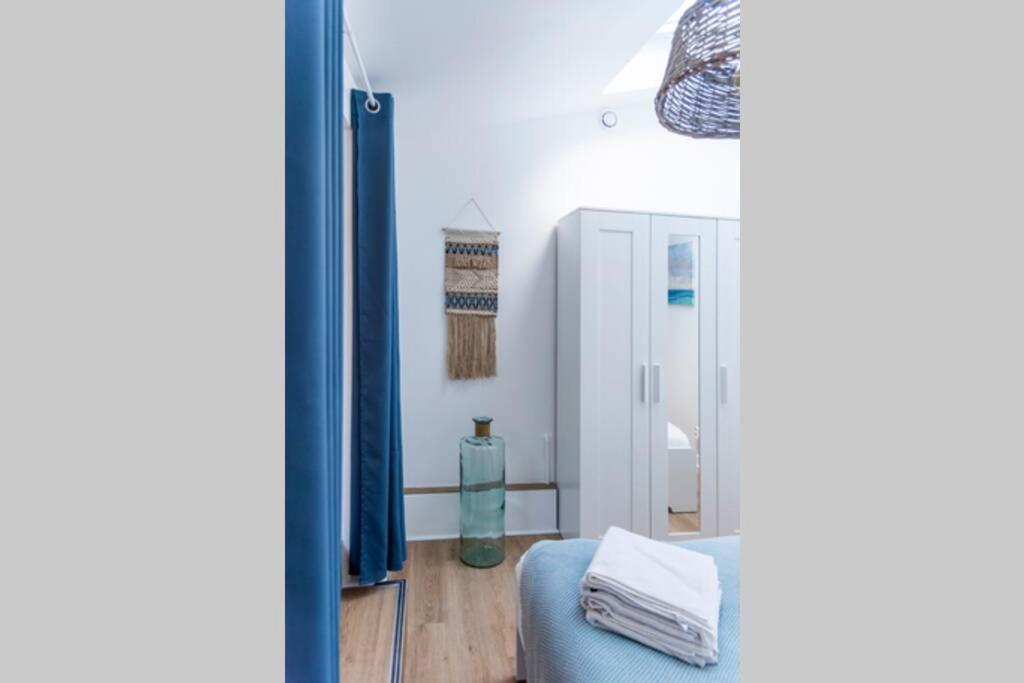 Appartement 2 Personnes, Place St Sauveur A 2Min ก็อง ภายนอก รูปภาพ